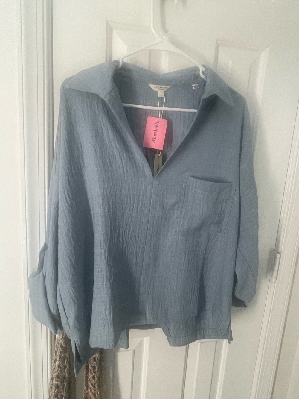 Max Studio Sky Blue V-Neck Collared Pullover Top